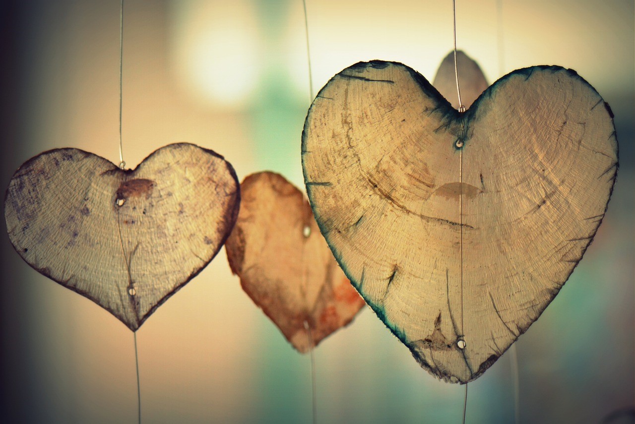 Herzen aus Holz