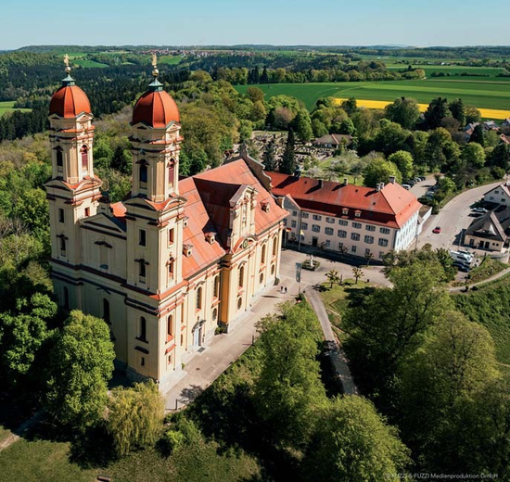 Wallfahrtskirche Schöneberg mit Tagungshaus